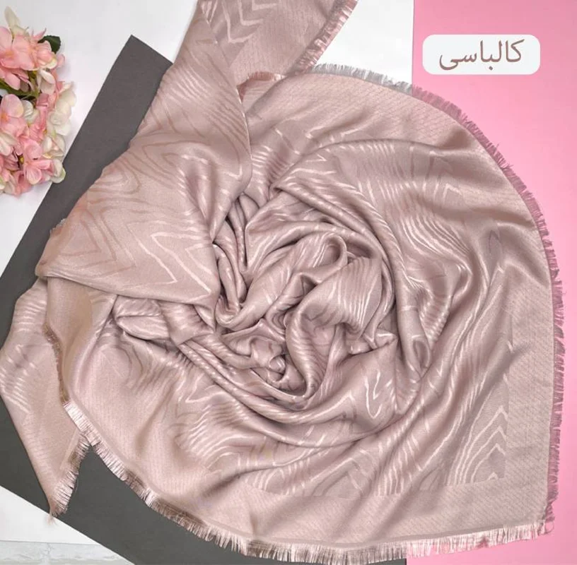 روسری نخ ابریشم ژاکارد موجی لمه دار ، قواره ۱۴۰ سانت