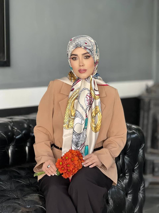 روسری ساتن ابریشم مجلسی ، قواره ۱۳۵، ارسال رایگان