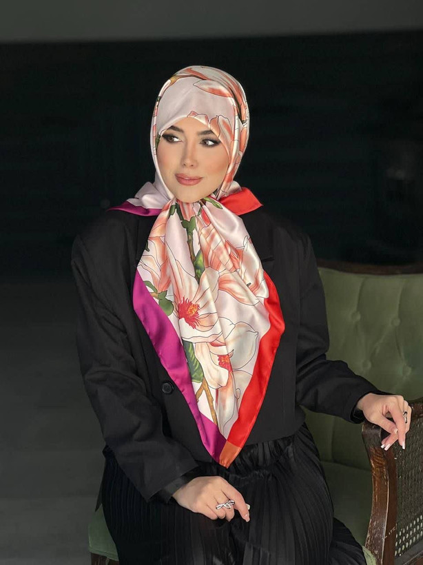 روسری ساتن ابریشم مجلسی ، قواره ۱۲۵، ارسال رایگان