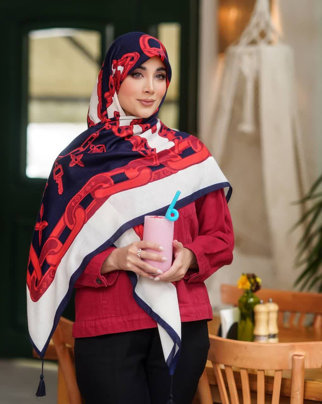روسری سیااسکارف طرح LV ، قواره ۱۴۰، ارسال رایگان