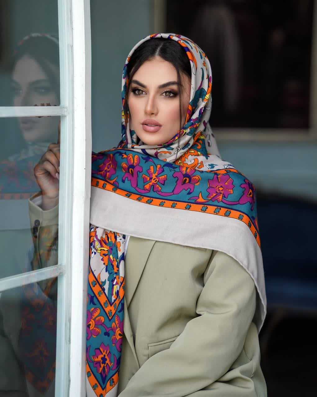 روسری سیااسکارف طرح سنتی ، قواره ۱۴۰، ارسال رایگان