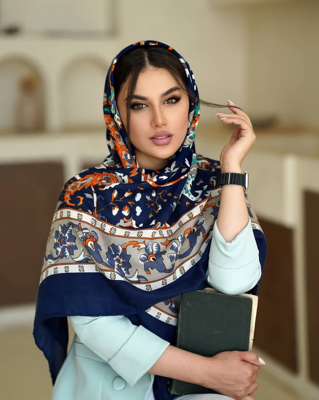 روسری سیااسکارف طرح سنتی ، قواره ۱۴۰، ارسال رایگان