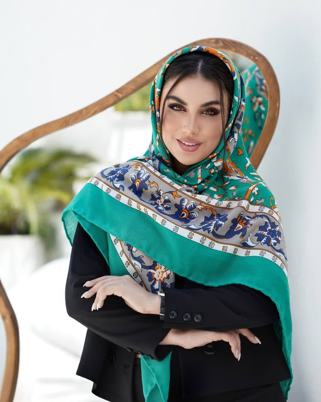 روسری سیااسکارف طرح سنتی ، قواره ۱۴۰، ارسال رایگان