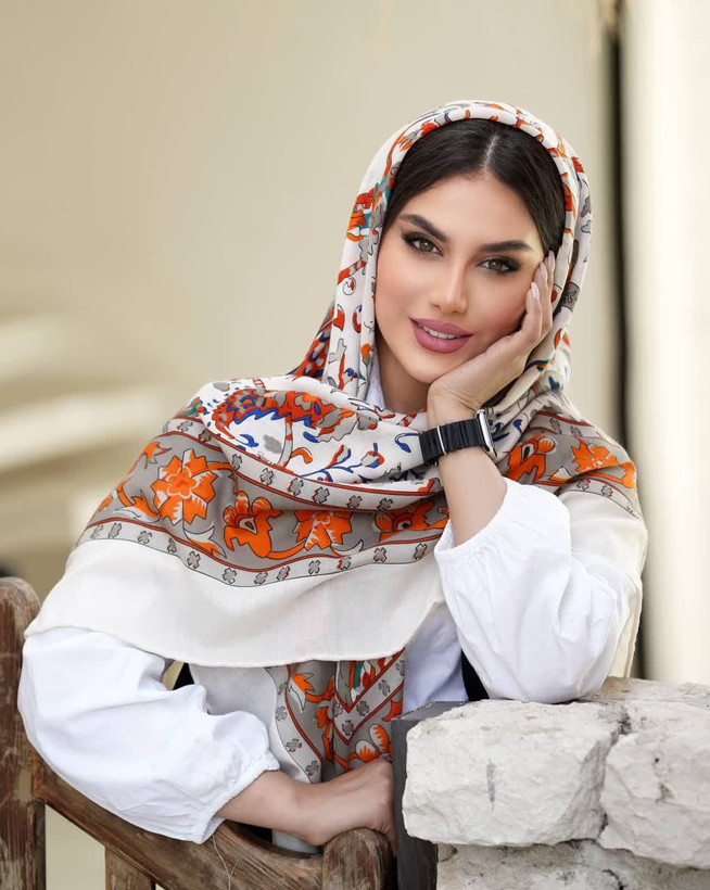 روسری سیااسکارف طرح سنتی ، قواره ۱۴۰، ارسال رایگان