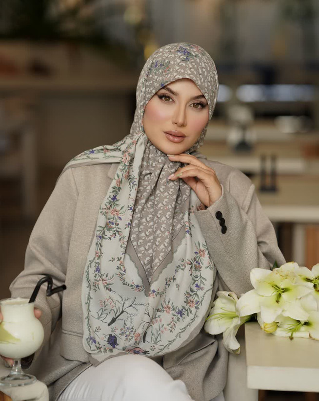 روسری وال ترک طرح Dior، قواره ۱۴۰،سبک و خنک ،ارسال رایگان