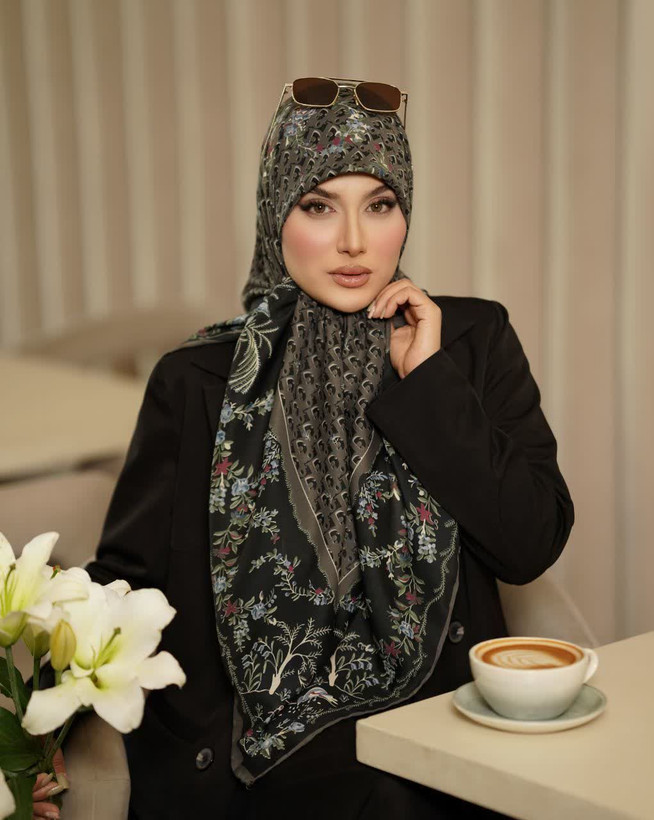 روسری وال ترک طرح Dior، قواره ۱۴۰،سبک و خنک ،ارسال رایگان