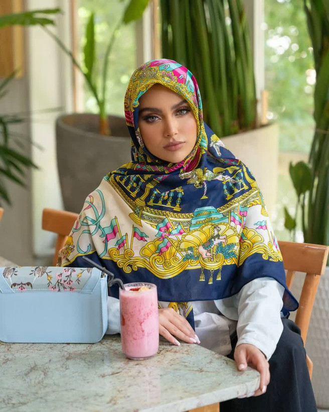 روسری حریر ایتالیایی قواره حدودا ۱۳۰ خنک سبک، ارسال رایگان