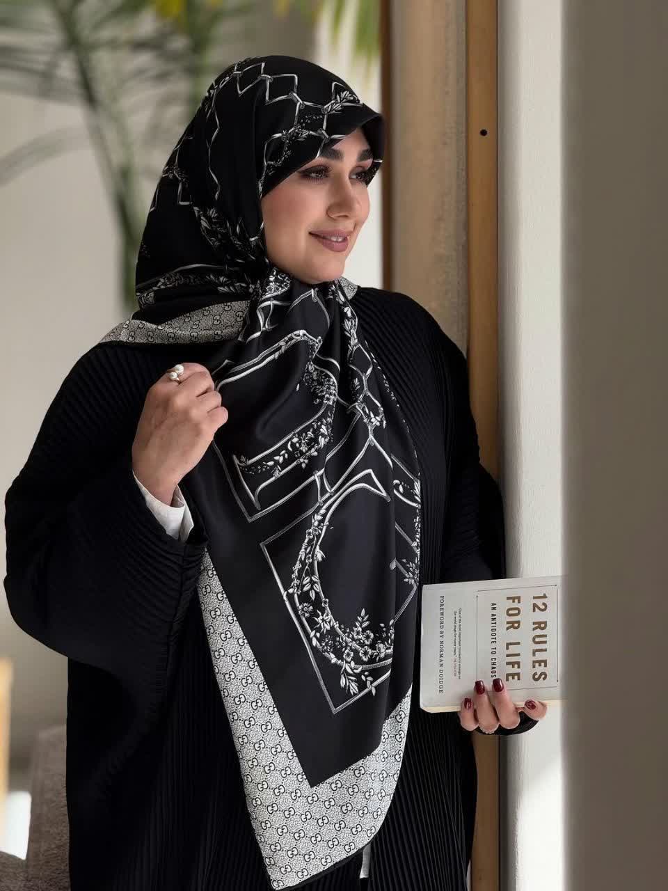 روسری ابریشم توییل وارداتی جت بلک، قواره ۱۴۰ ،ارسال رایگان