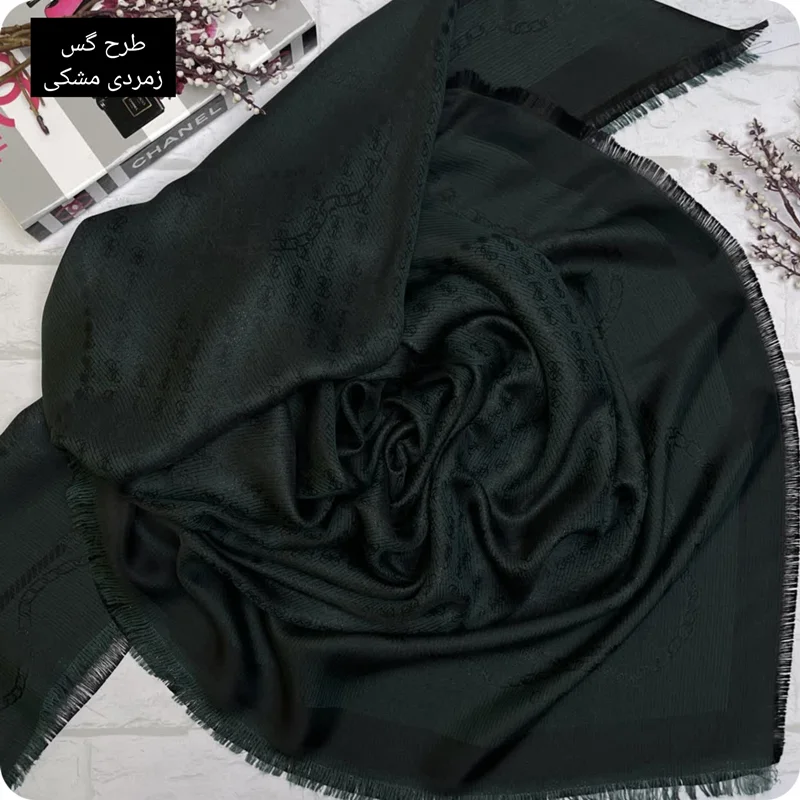 روسری نخ ابریشم ژاکارد لمه‌دار دورو طرح گس زنجیردار قواره ۱۴۰
