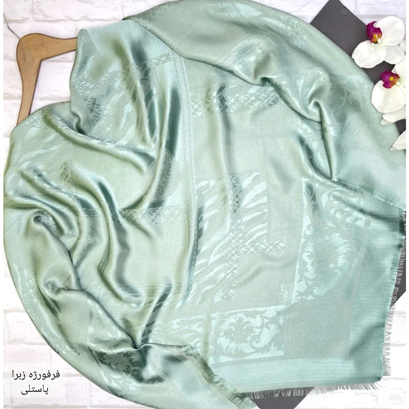 روسری نخ ابریشم ژاکارد طرح فرفورژه زبرا،قواره ۱۴۰