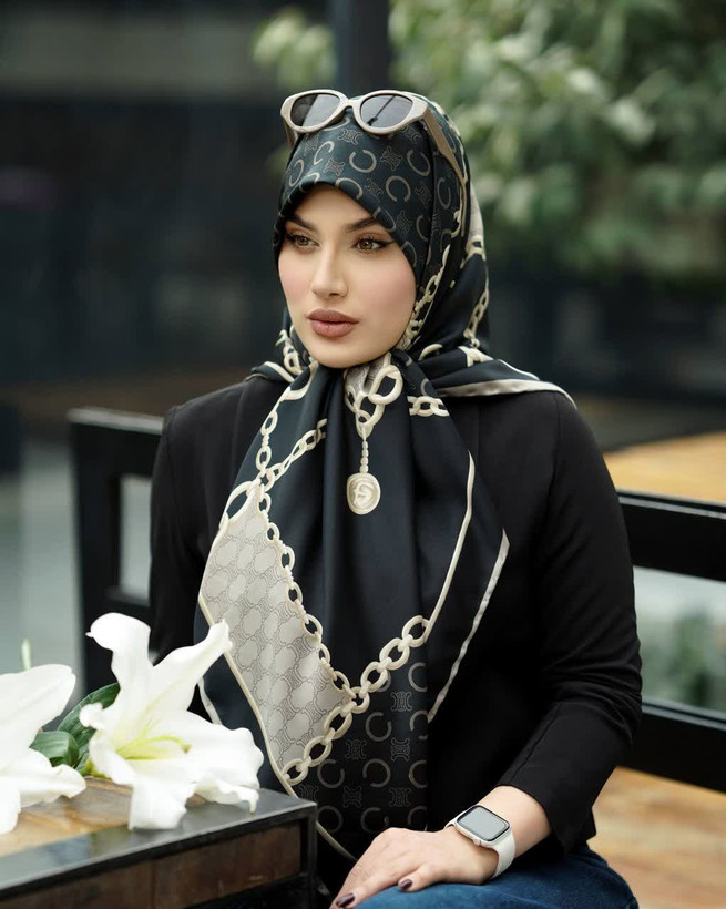 روسری ابریشم توییل قواره 135 دور دستدوز