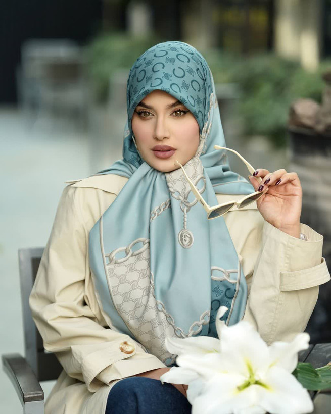روسری ابریشم توییل قواره 135 دور دستدوز