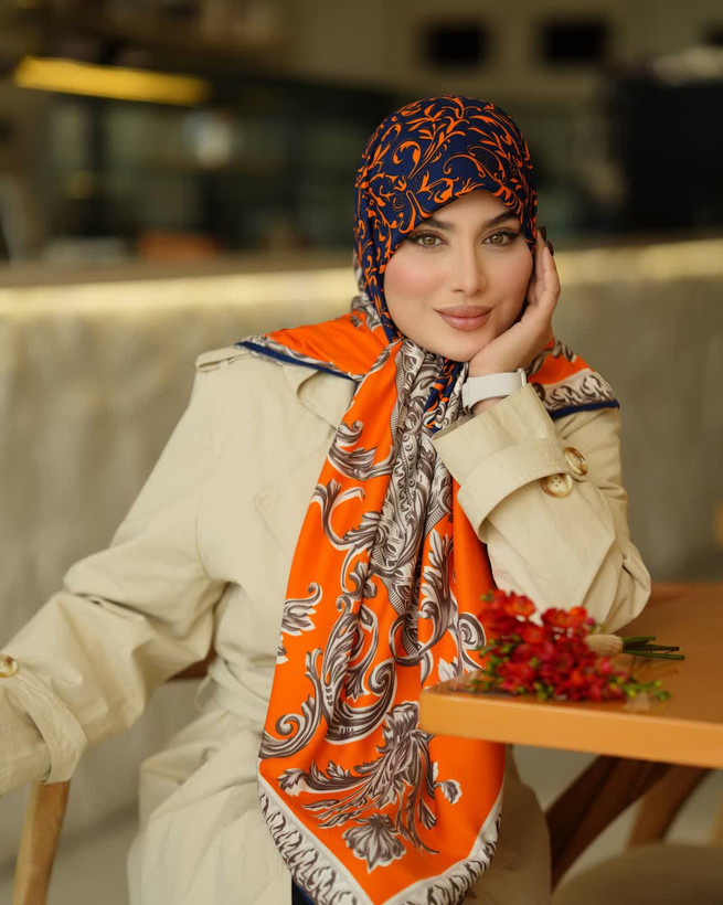 روسری مجلسی ابریشم توییل طرح اسلیمی قواره 140