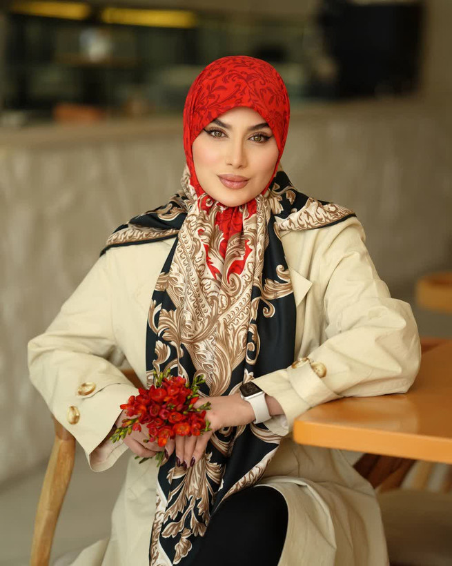 روسری مجلسی ابریشم توییل طرح اسلیمی قواره 140