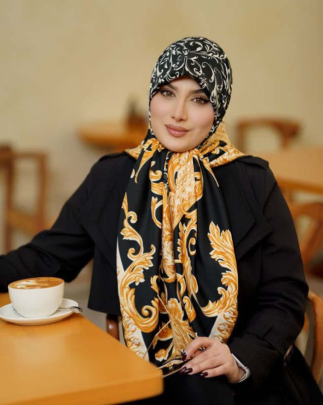 روسری مجلسی ابریشم توییل طرح اسلیمی قواره 140