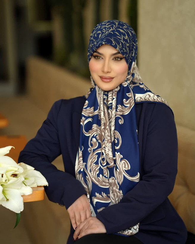 روسری مجلسی ابریشم توییل طرح اسلیمی قواره 140
